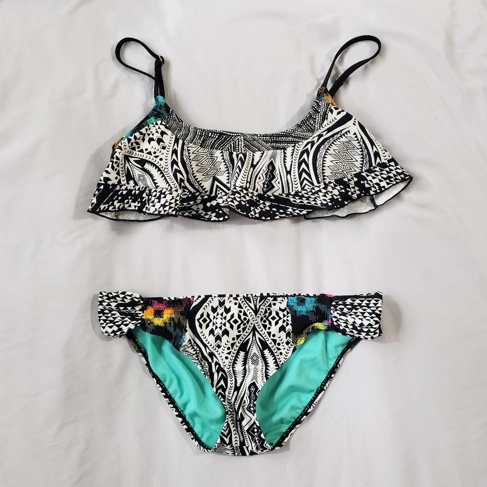 Raisins Geometric Pattern Bikini Set Size Medium/Large